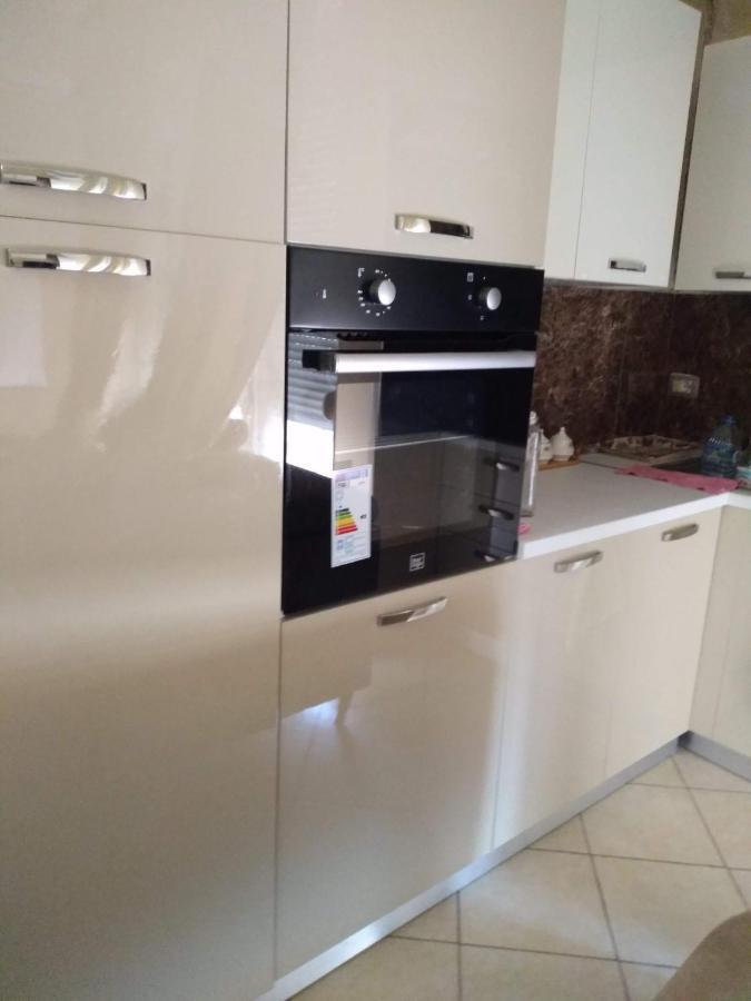 Sarah Appartamento Vlorë Buitenkant foto