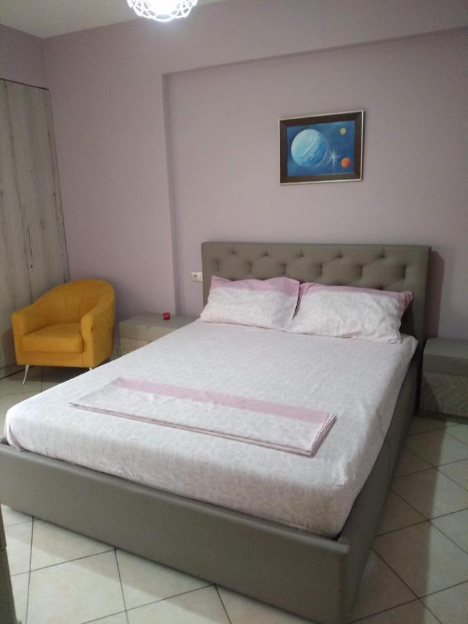 Sarah Appartamento Vlorë Buitenkant foto
