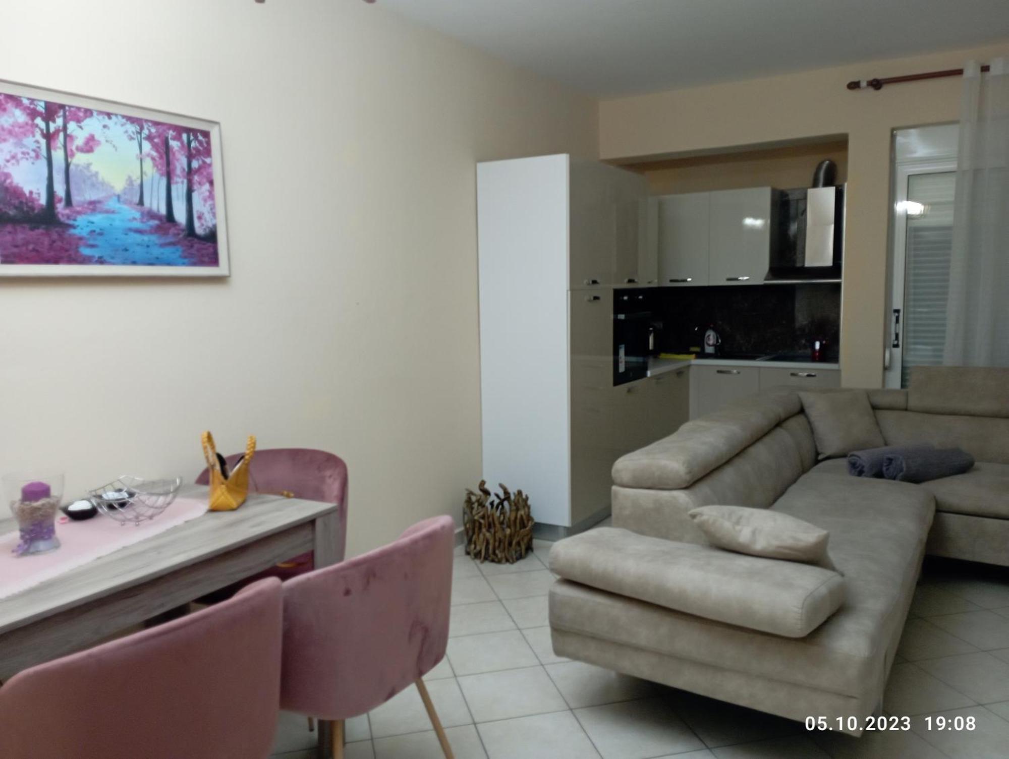 Sarah Appartamento Vlorë Buitenkant foto